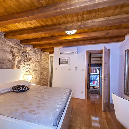 Apartment O.k. *